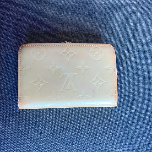 Louis Vuitton Vernis Kisslock Wallet - Picture 3 of 9